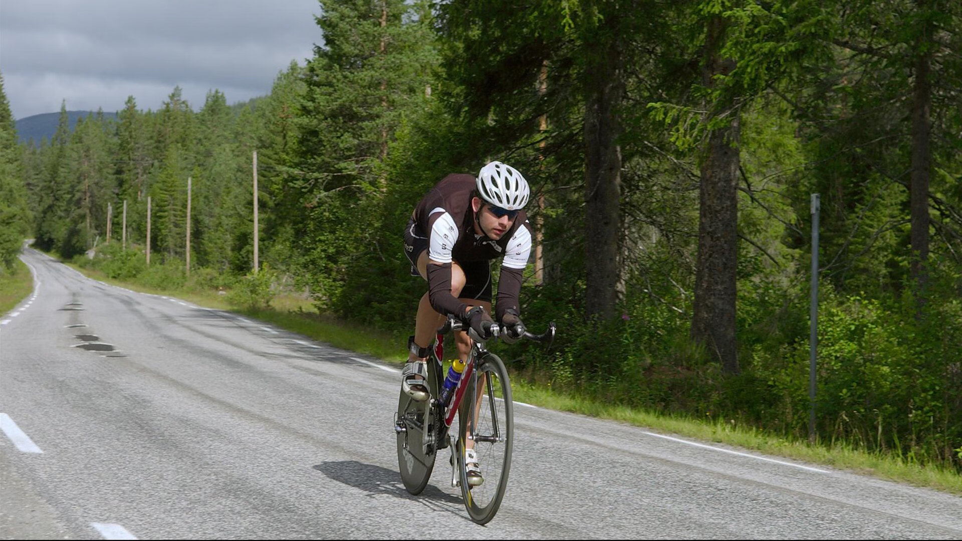 安德森的跨国球探网络为俱乐部提供了更多优质候选人,球星安德森
